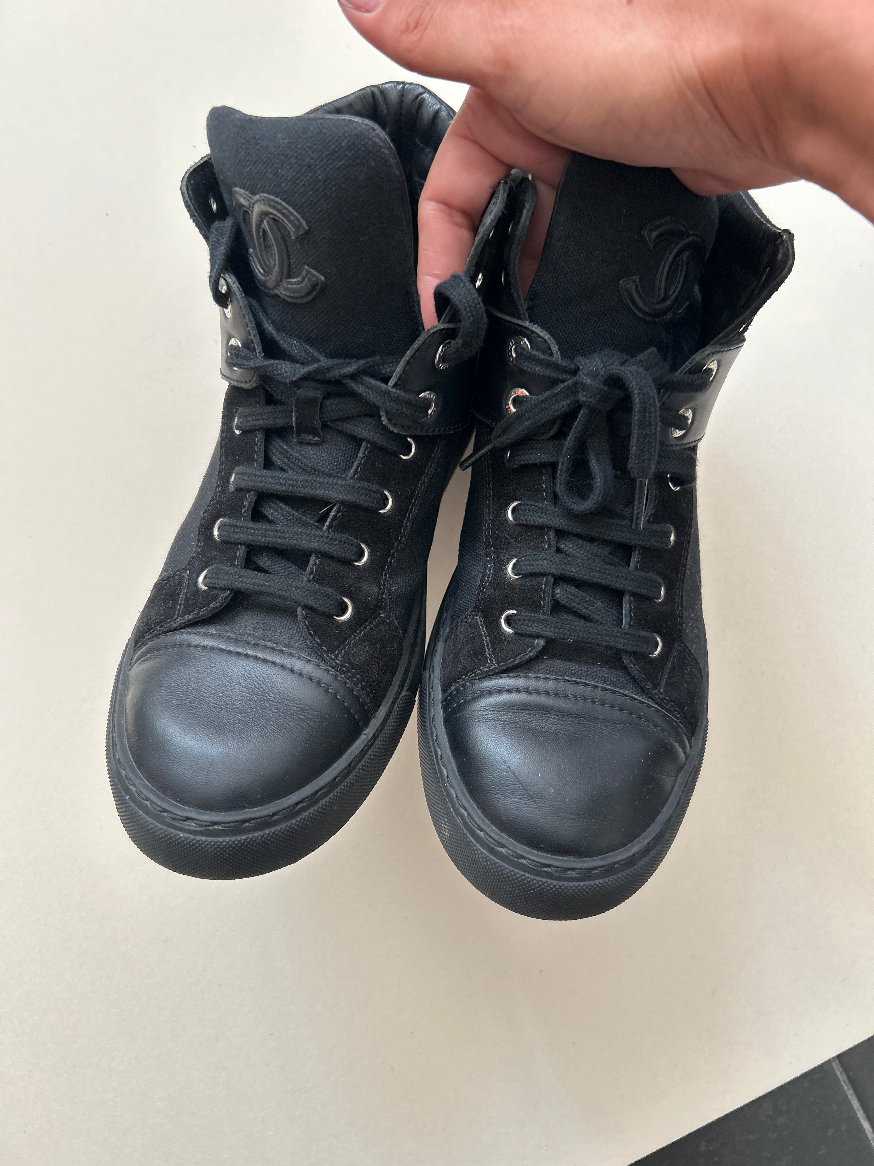 Paire de sneackers Chanel