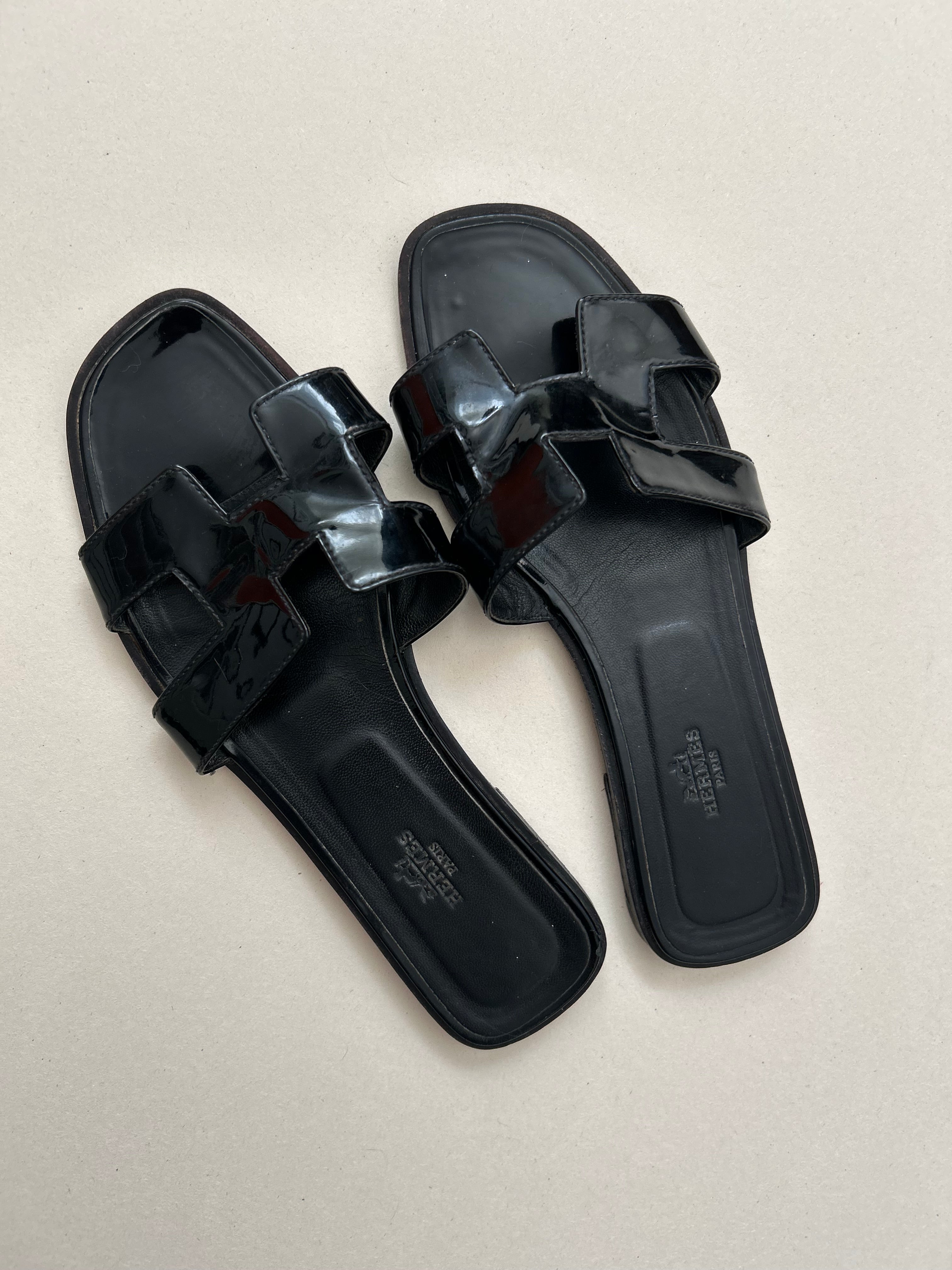 Oran en cuir vernis noir
