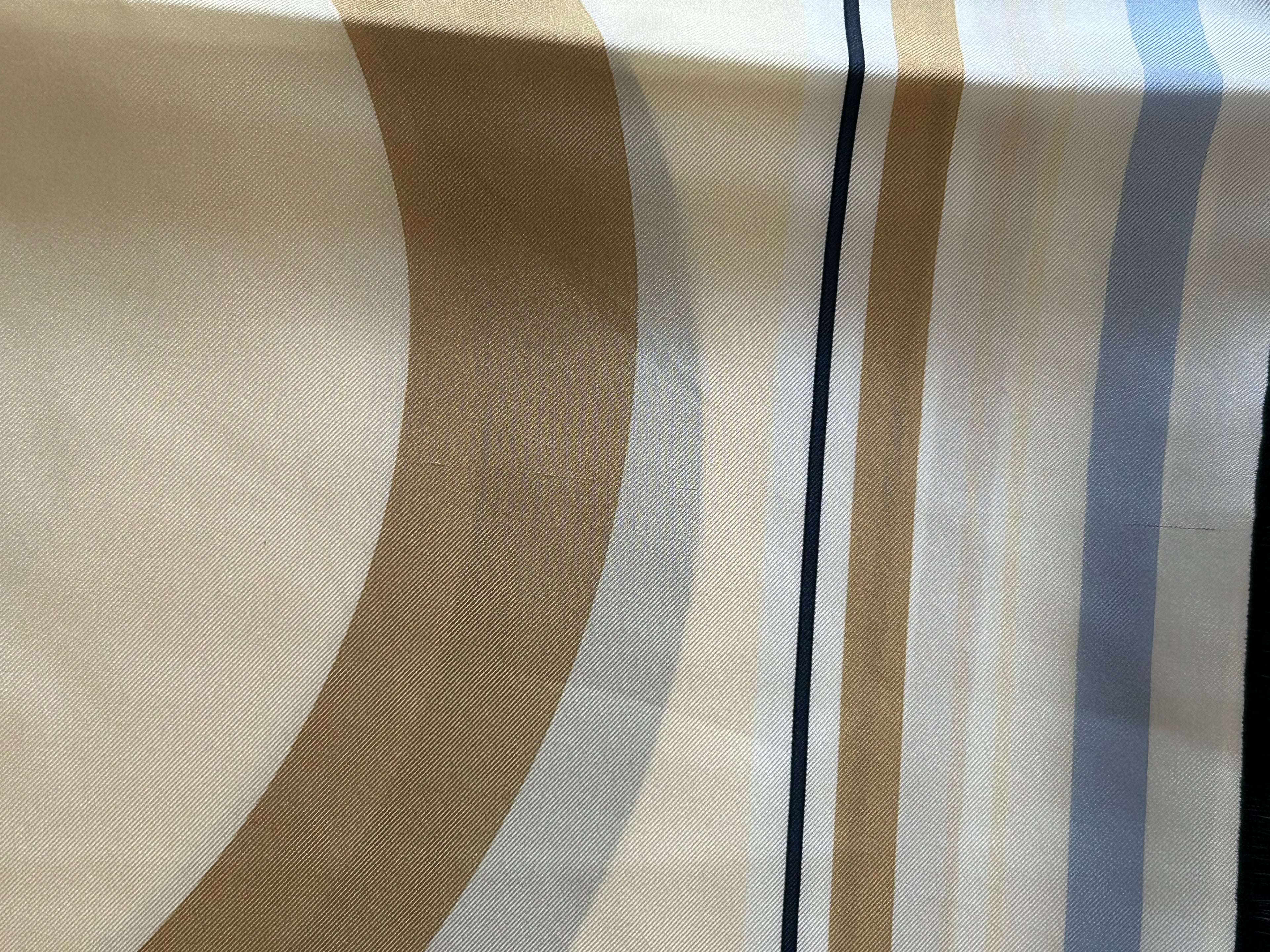 Grand carré Loewe en soie