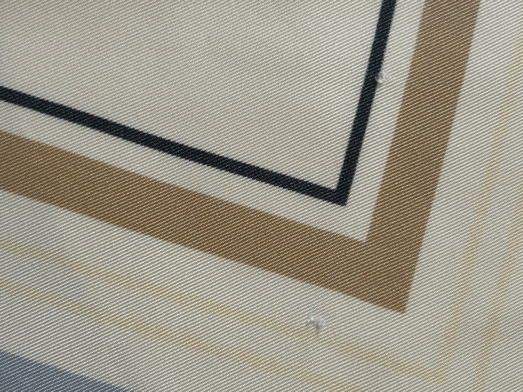 Grand carré Loewe en soie