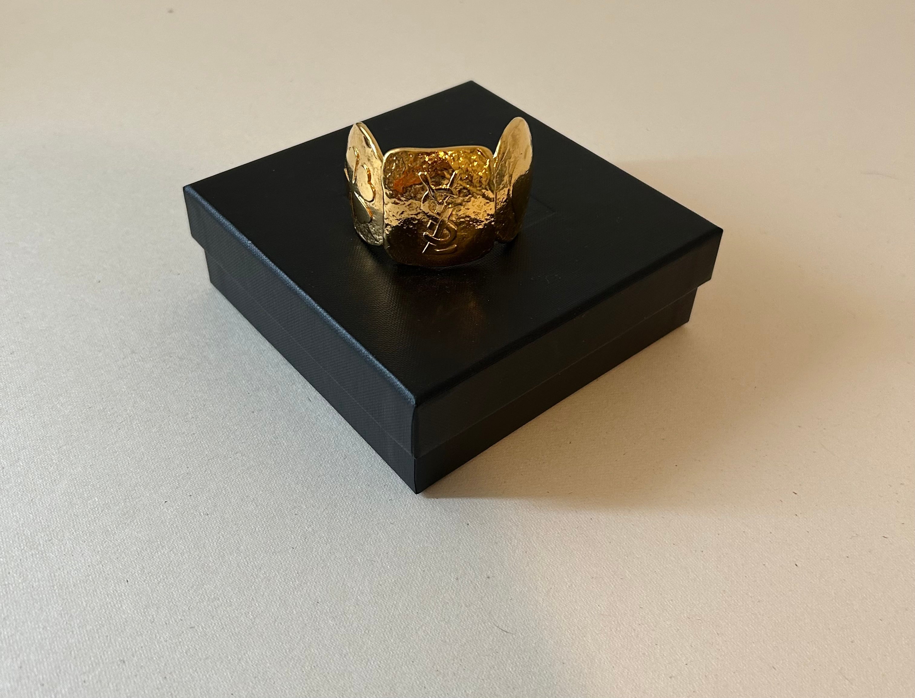 Barrette à Cheveux Yves Saint Laurent